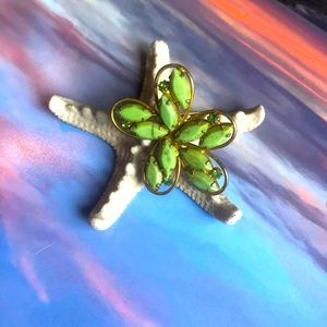 Vintage green flower brooch pin with green serpentine with green rhinestone